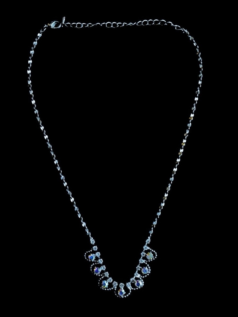 Vintage Silver-Tone AB Crystal Rhinestone Scalloped Collar Necklace
